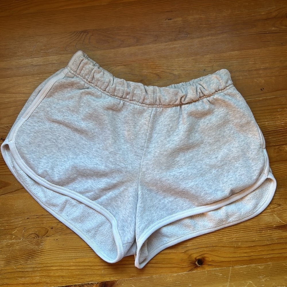 VICTORIA SECRET LOVEPINK  LOUNGE SHORTS SIZE MEDIUM